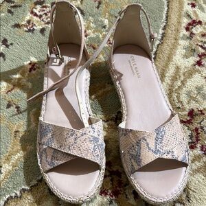 Cole Haan Women's Beige and  Grey Sandals sz 9B